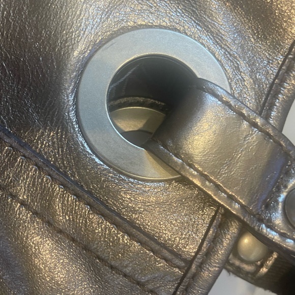 Fossil tote - Picture 5 of 5